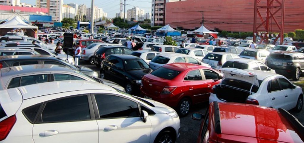 Venda de veículos impulsiona comércio baiano que fecha janeiro com alta de 1,7%