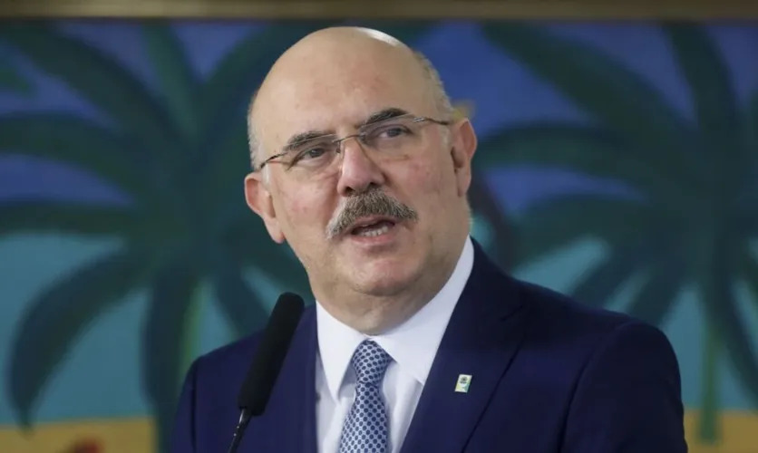 Ministro da Educação pede demissão após escândalo com pastores