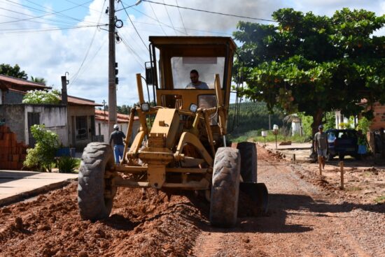 Obras de pavimentação do Parque São Bernardo são iniciadas com fiscalização da Prefeitura de Alagoinhas