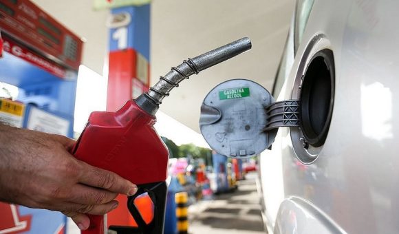 Gasolina e diesel sofrem novo aumento de preço em março na Bahia; litro chega a R$8