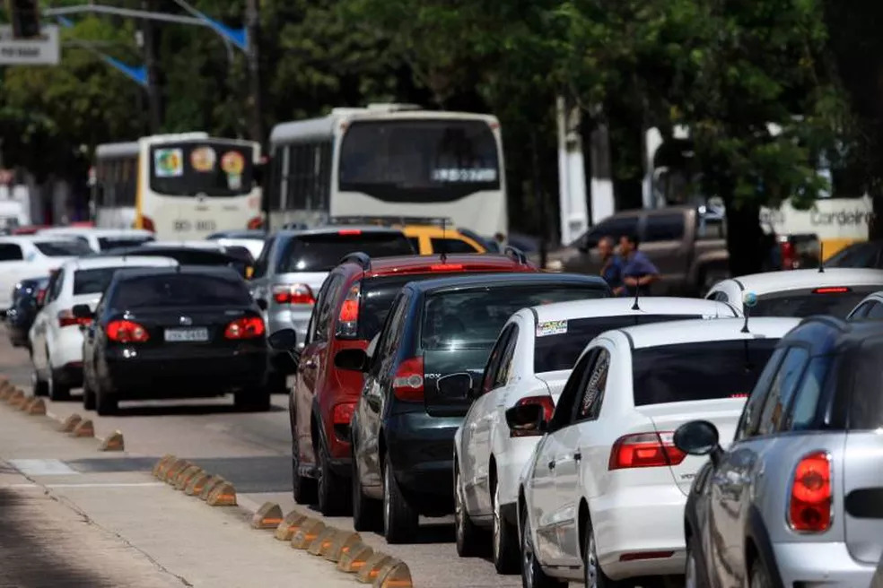 IPVA: veículos com placas de finais 1 e 2 têm desconto de 10% para pagamento em cota única; confira