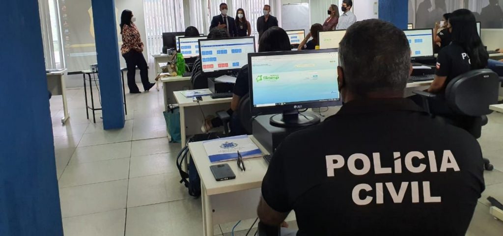 Governo publica edital de concurso com mil vagas para a Polícia Civil
