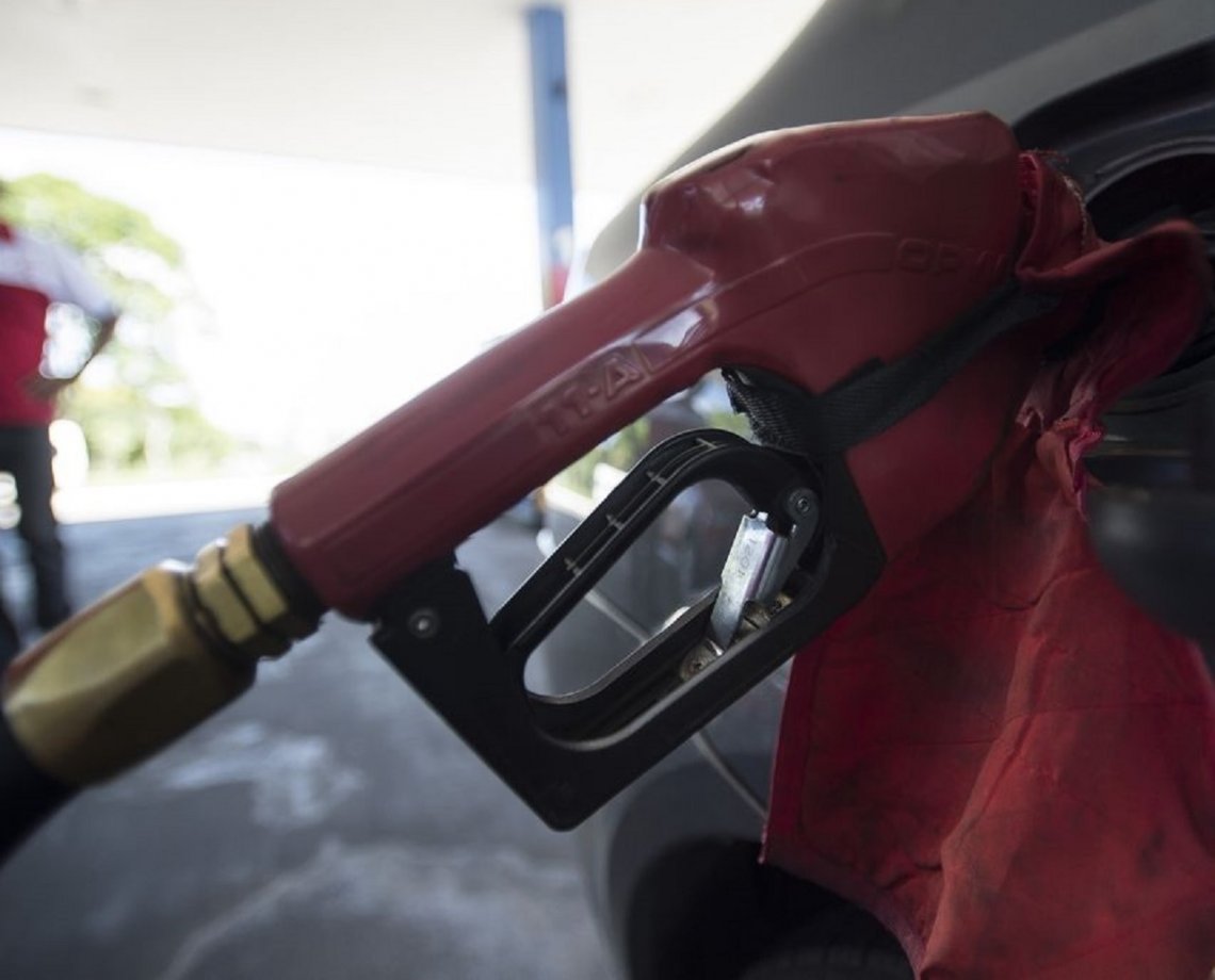 Projeto que facilita redução de preços dos combustíveis é aprovado no Congresso e segue para o Executivo