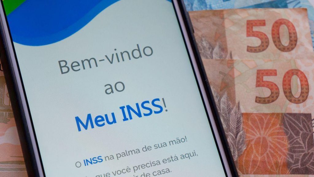 INSS paga hoje (25) a primeira parcela do 13º salário dos aposentados e pensionistas
