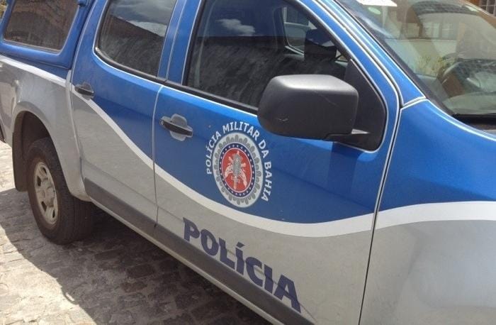 Policiais cumprem mandado de prisão em Alagoinhas