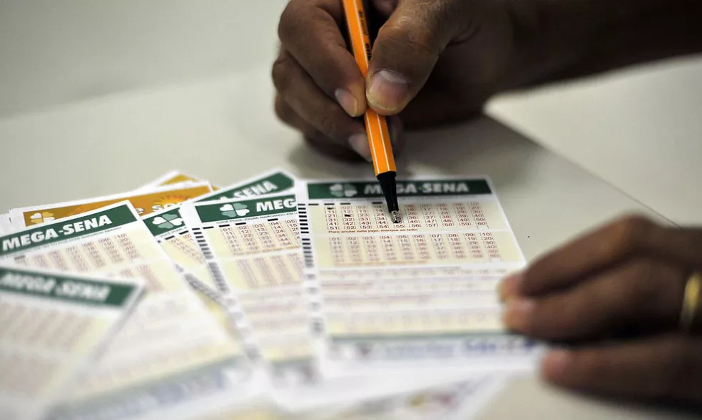 Mega-Sena: aposta de Santos fatura a bolada de mais de R$ 122 milhões