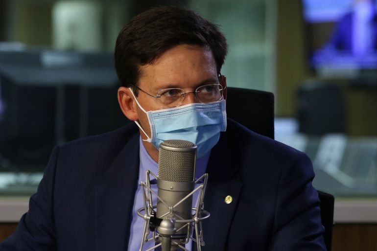 Alagoinhas: João Roma aponta “descaso” do governo com saúde pública