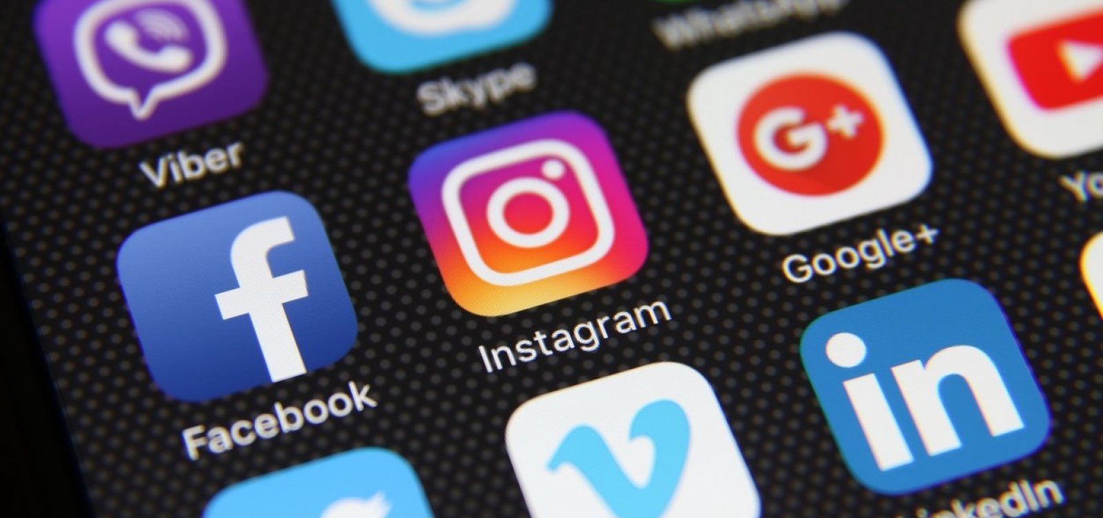 Grupo dono do Facebook, Instagram e WhatsApp vai monitorar conteúdo sobre eleições 2022