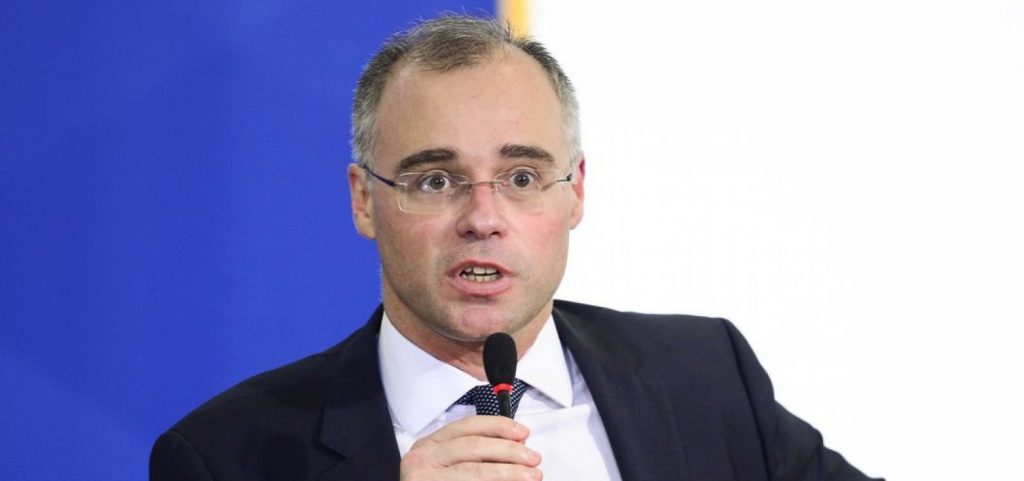 Ministro do STF suspende políticas estaduais sobre ICMS do diesel e estados vão recorrer