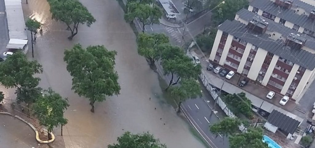 Bombeiros baianos chegam em Recife neste domingo para apoiar população atingida por fortes chuvas