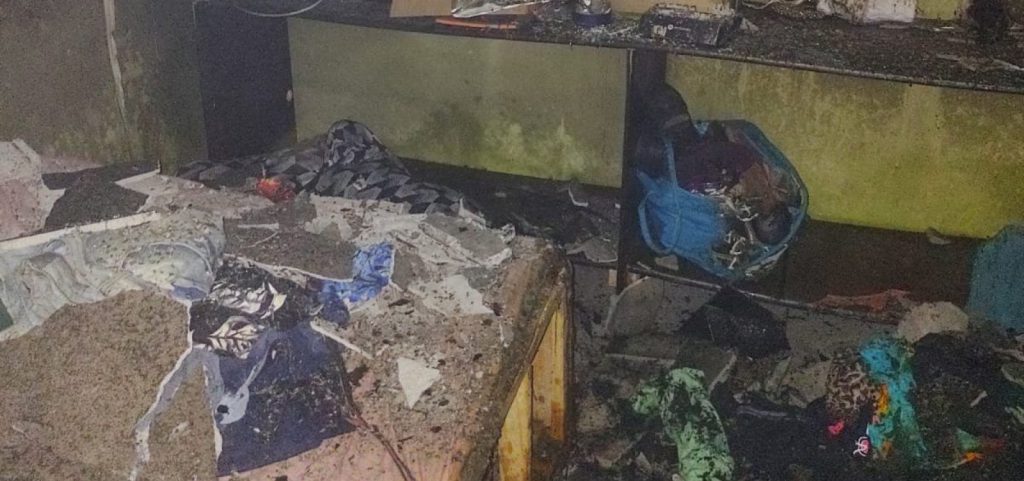 PMs salvam crianças de casa incendiada por homem que agrediu a mulher