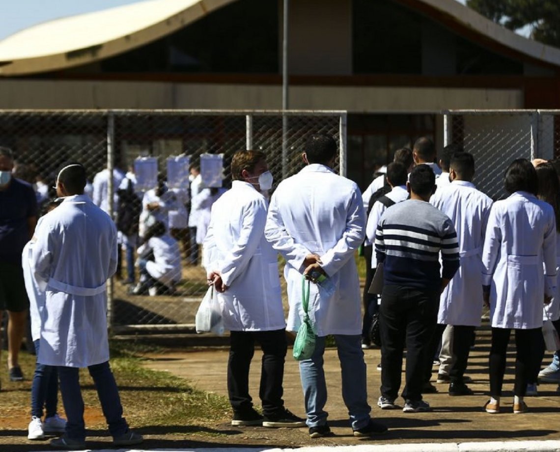 Revalida 2022: sai o resultado da 1ª etapa do exame que avalia médicos formados fora do Brasil