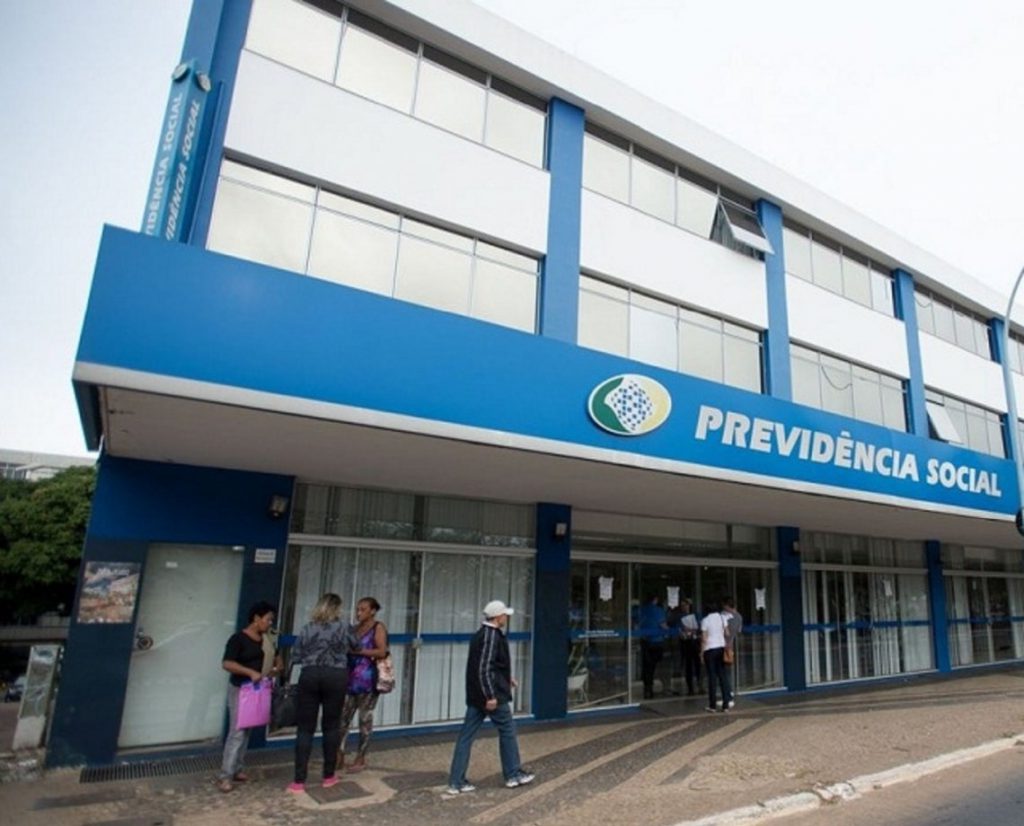 Aposentados e pensionistas, fiquem atentos! INSS paga a 2ª parcela do 13º salário a partir desta quarta