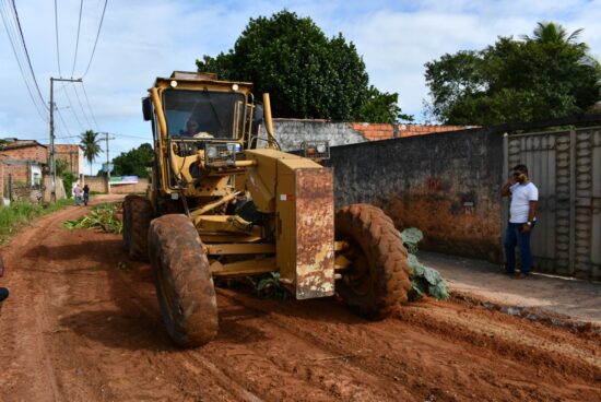 Bairro Cruzeiro dos Montes é valorizado com a pavimentação de mais uma rua em Alagoinhas