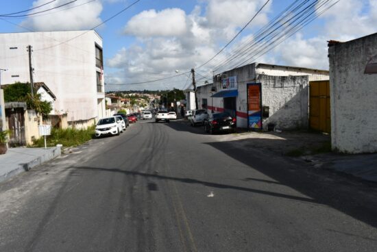 Rua Professor Maurício Teles terá mudança de sentido a partir de segunda-feira (09), em Alagoinhas
