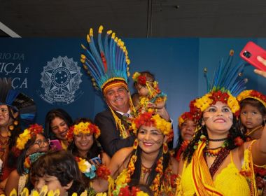 Bolsonaro veta projeto de lei que muda Dia do Índio para Dia dos Povos Indígenas