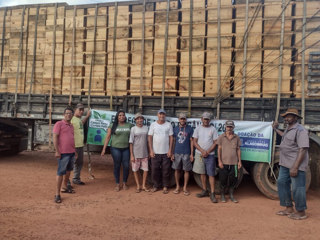 Fortalecimento da Apicultura de Alagoinhas: Kits Colmeia são entregues na região de Rio Branco