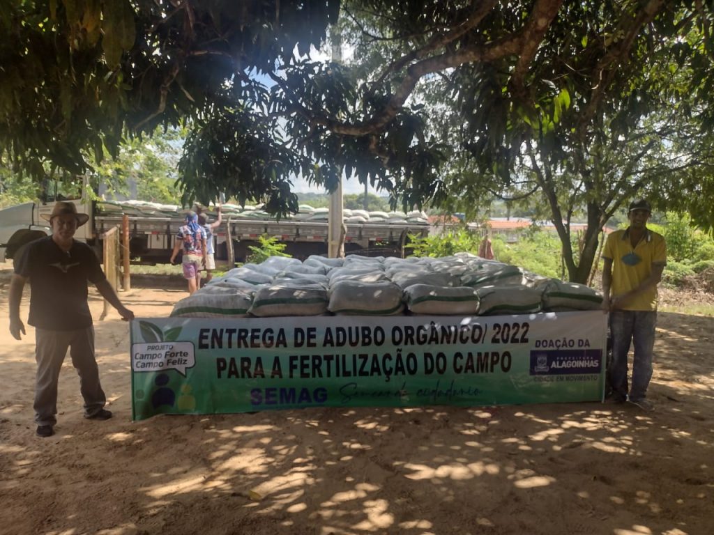 Mais de 1700 agricultores foram beneficiados com entrega de adubo pela SEMAG em Alagoinhas