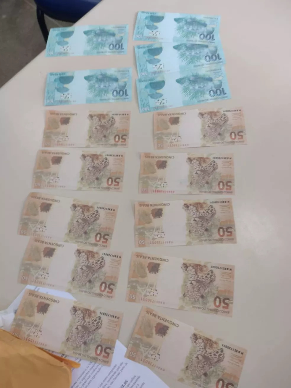 Homem é preso em flagrante com R$ 1 mil em notas falsas no sudoeste da BA