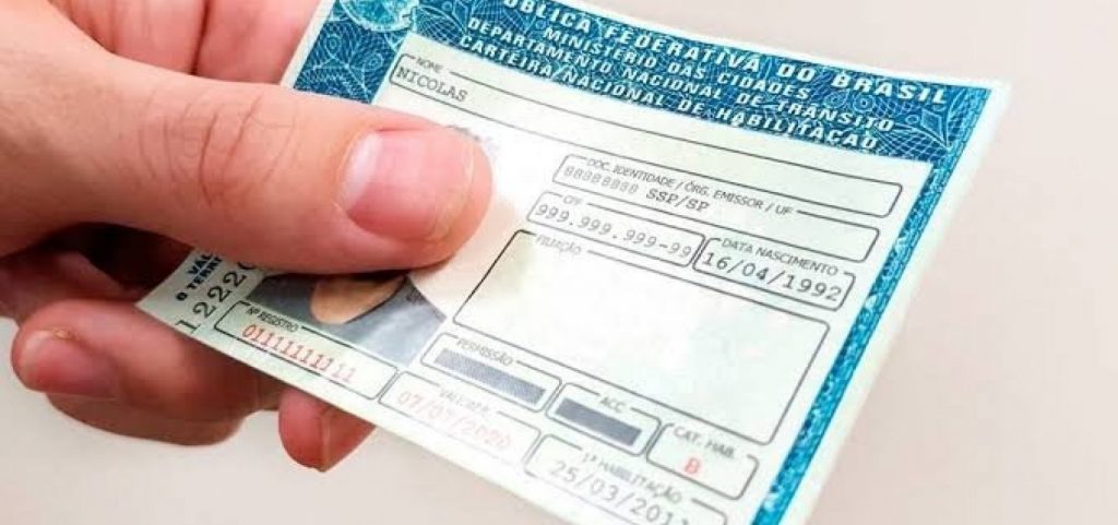 Portugal aceitará carteira de motorista do Brasil para dirigir no país