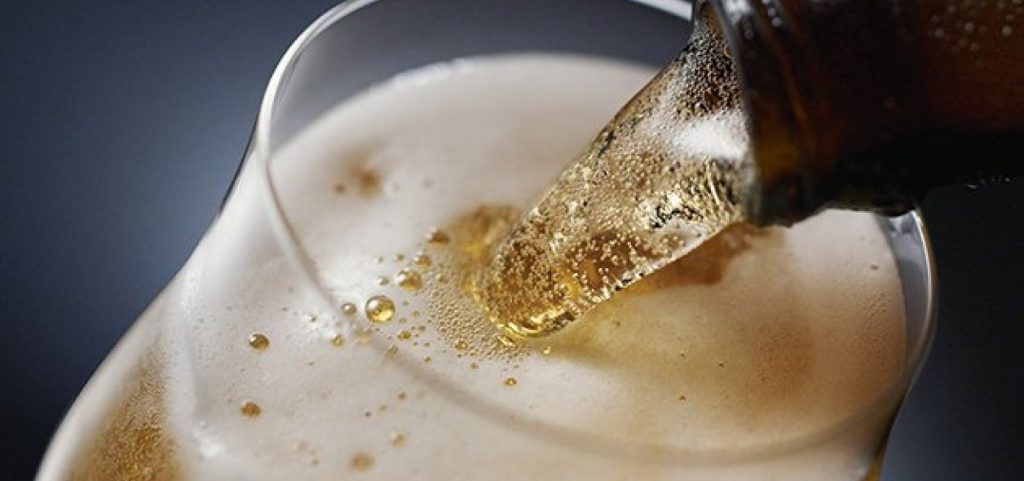 Preço da cerveja deve aumentar nos bares e restaurantes a partir de agosto