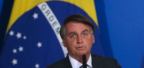 Bolsonaro indica que quer manter valor do Auxílio Brasil de R$ 600 em 2023