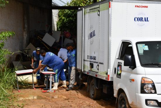 Prefeitura doa bens inservíveis para cooperativas de reciclagem