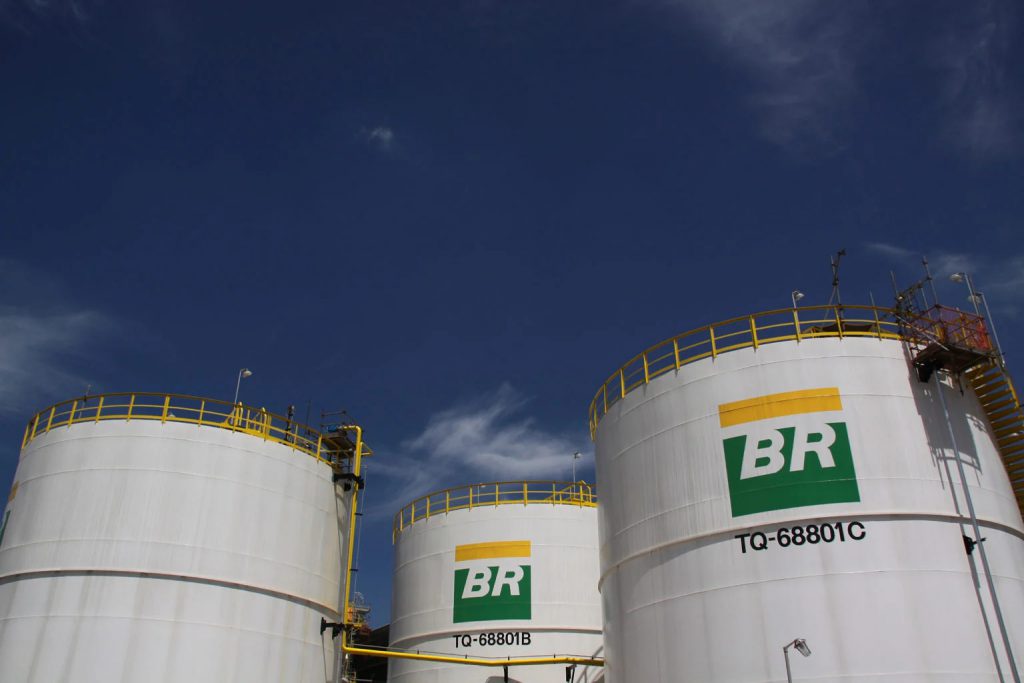 Petrobras anuncia nova redução no preço do diesel
