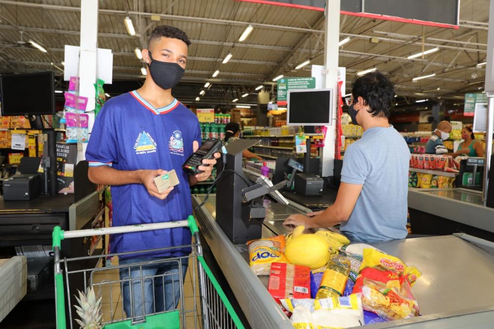 Novo crédito do Bolsa Presença é disponibilizado para famílias de estudantes da rede estadual