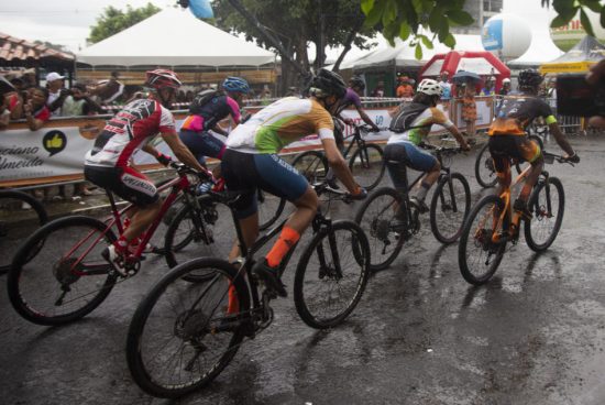 Com apoio da Prefeitura, os eventos esportivos Marathon Bike e Marathon Night Run agitam Alagoinhas neste final de semana