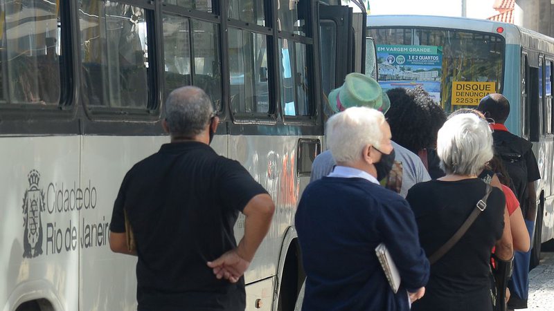 Estados e municípios podem solicitar gratuidade no transporte público