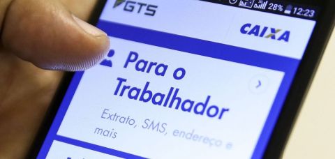Ministro do Trabalho pedirá fim de novos pedidos de saque-aniversário