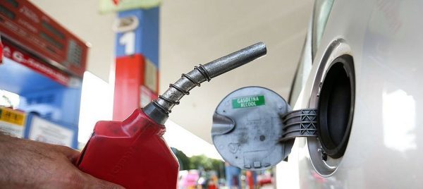 Acelen anuncia que não vai seguir nova política de preços da Petrobras