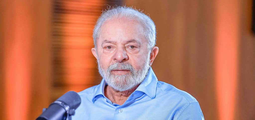 Lula manifesta solidariedade à família de Mãe Bernadete e coloca governo federal à disposição da Bahia