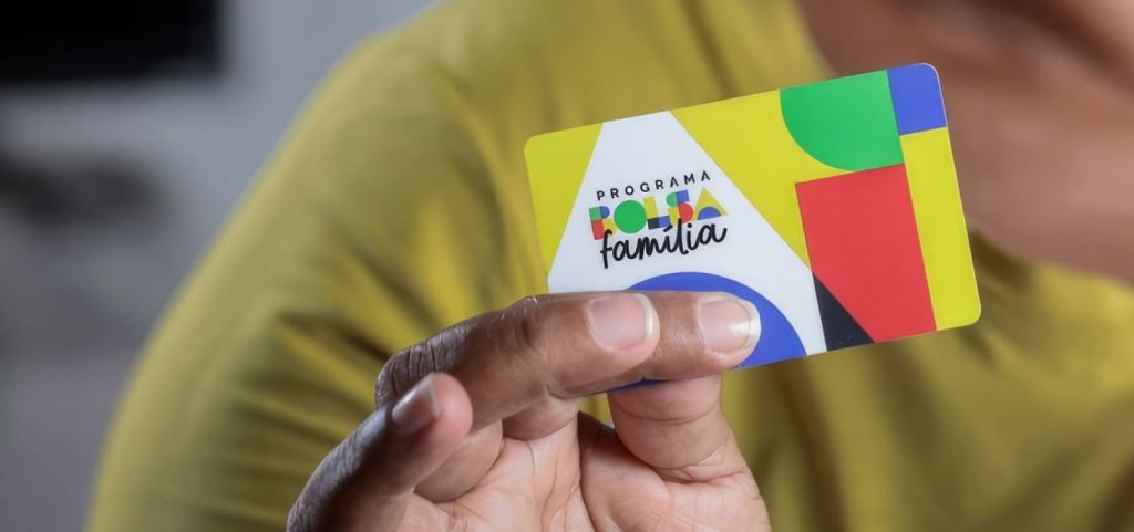 Governo federal bloqueou 25 mil beneficiários do Bolsa Família em Salvador, aponta prefeitura