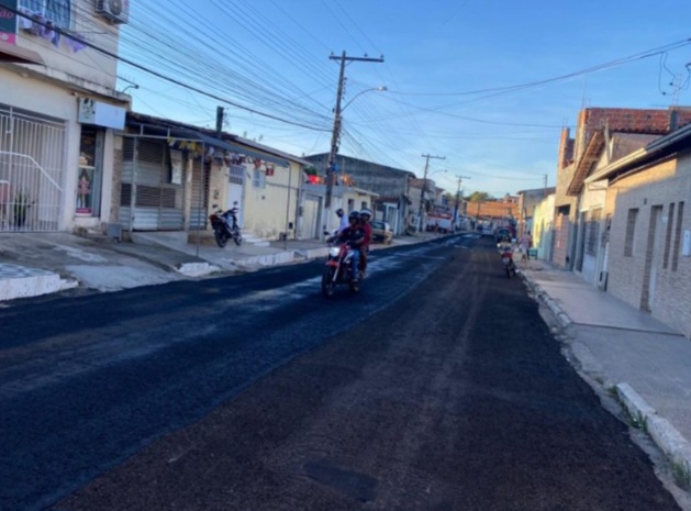 Alagoinhas: Avenida Silva é requalificada e recebe microrrevestimento asfáltico