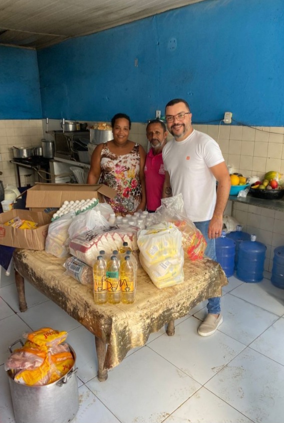 Alagoinhas:Programa Nutrir Vidas faz entrega de proteínas e cereais a lares de idosos do município