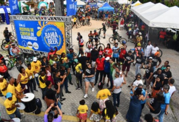 Ciclistas enfeitam ruas de Alagoinhas no 2º Cicloturismo
