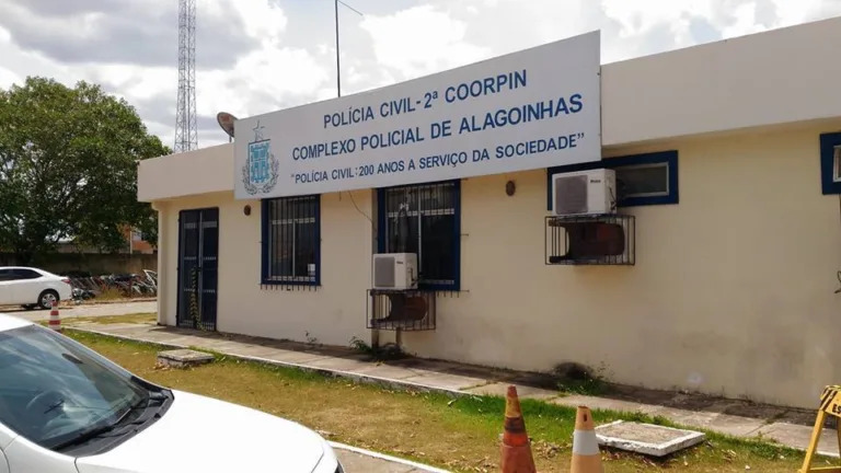 De tornozeleira eletrônica, homem é preso por tentativa de assalto em Alagoinhas