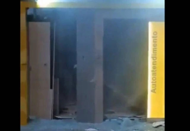 Criminosos explodem agência bancária no interior da Bahia