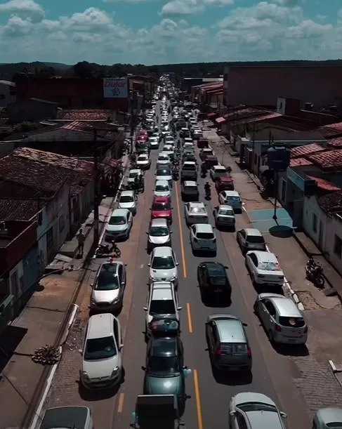 Eleições 2024: Gustavo Carmo realiza a primeira carreata em Alagoinhas