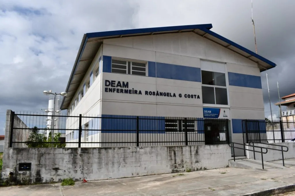 Adolescente de 15 anos é apreendido suspeito de agredir a própria mãe em Alagoinhas
