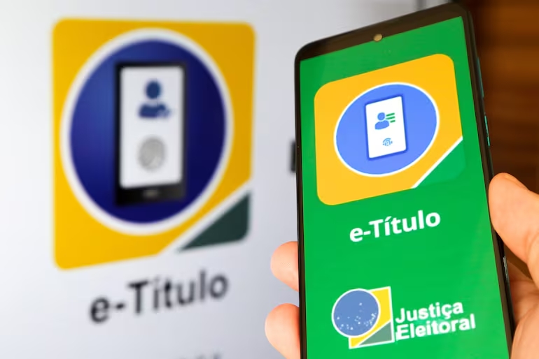 Eleitores têm até sábado para baixar ou atualizar o e-título; veja passo a passo
